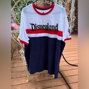 Disneyland Resort Shirt Mens XXL red White Blue Flag Embroidered new no tags